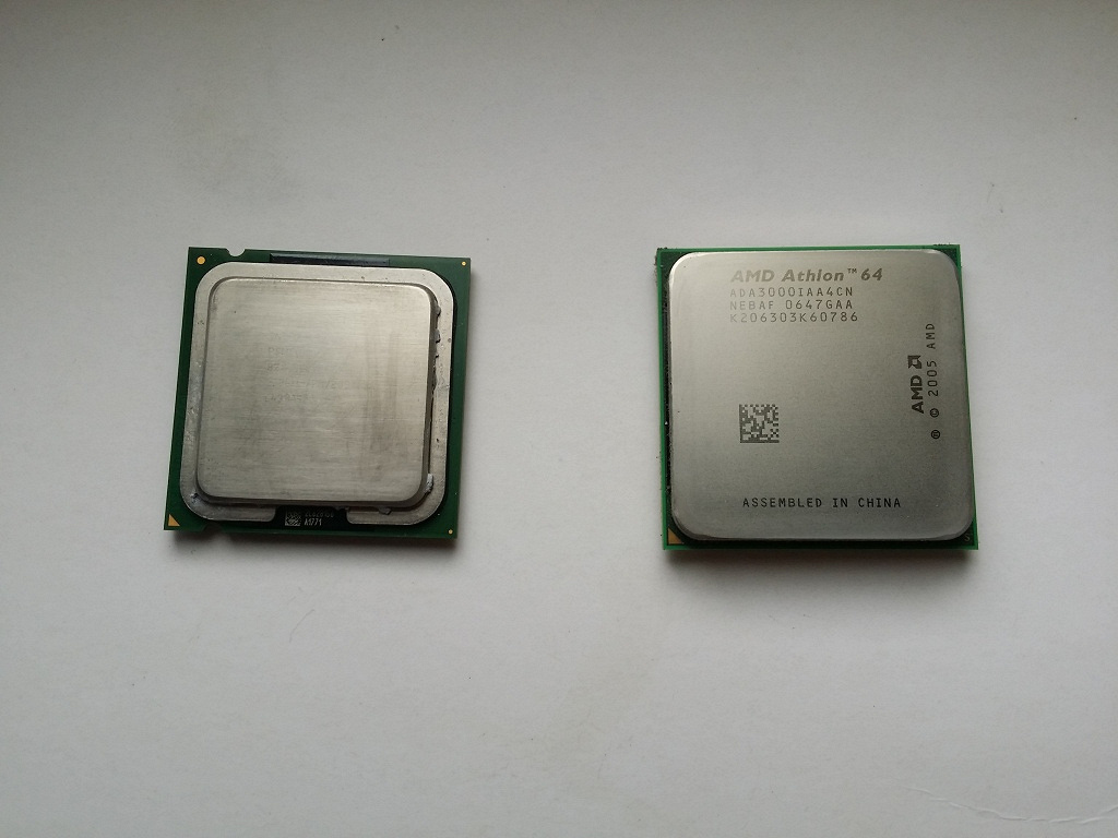 Старые интел. Процессор пентиум 1993. Процессор АМД пентиум. Старые процессоры АМД. Процессор 386 Intel.