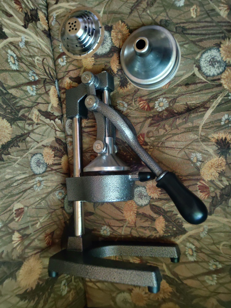 Рычажная соковыжималка в дар (Москва). Дарудар