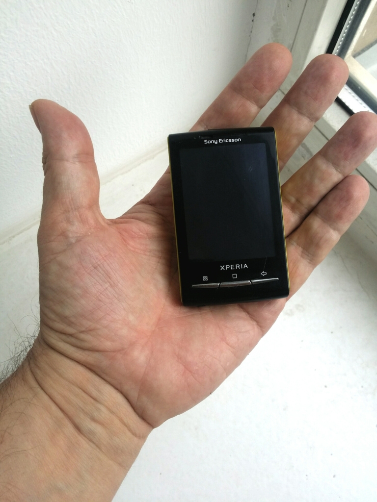 Sony Ericsson Xperia X10 mini (в коллекцию) в дар (Москва). Дарудар