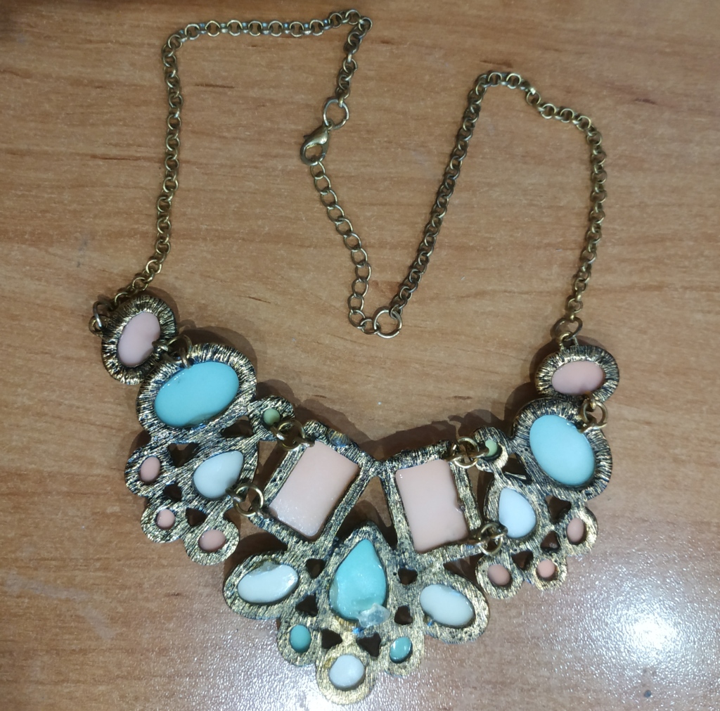 Бижутерия — бусы в дар (Омск). Дарудар