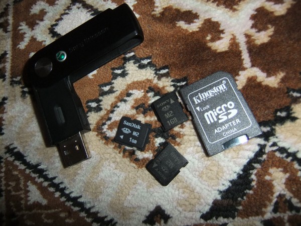 Флешки M2 на 64mb,1GB,1GB, переходник USB для М2 в дар. Дарудар
