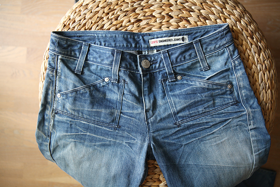 Levis on sale antiform jeans