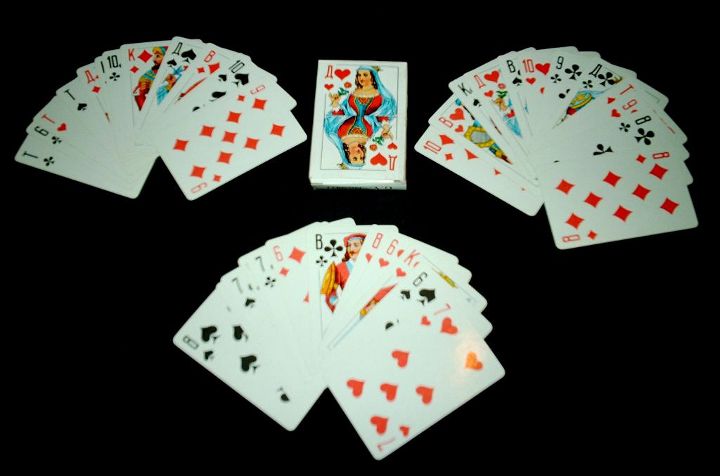 Карты для двоих 36. Карты 36 колода 9811 9817. Карты игральные 9817. Игральные карты с пластиковым покрытием. Карты игральные атласные 36.