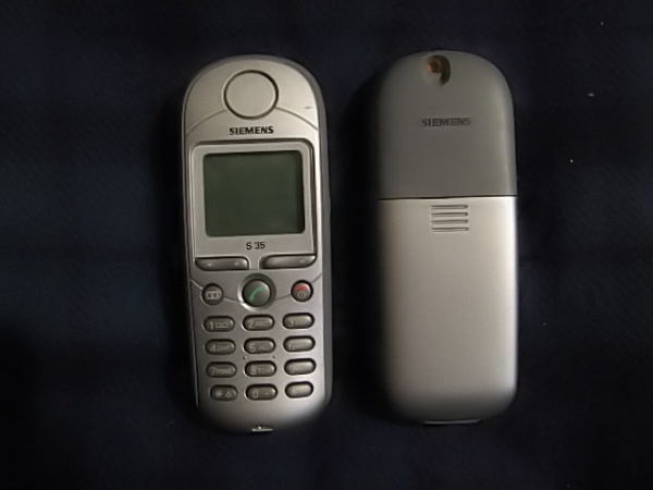 Siemens s100. Сименс s35. Сотовый телефон Сименс а35. Телефон телефон Сименс s 35 i. Сименс а 35 год выпуска.
