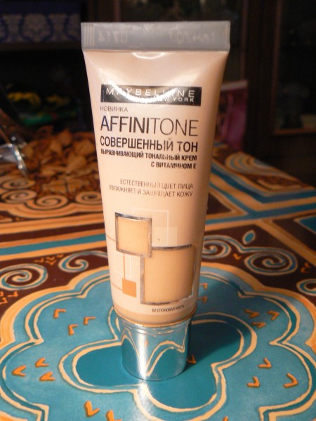L'oreal infaillible тональный крем оттенки. Maybelline affinitone 02. тональный крем слоновая кость. Maybelline affinitone тональный крем слоновая кость. фит ми тональный крем слоновая кость.