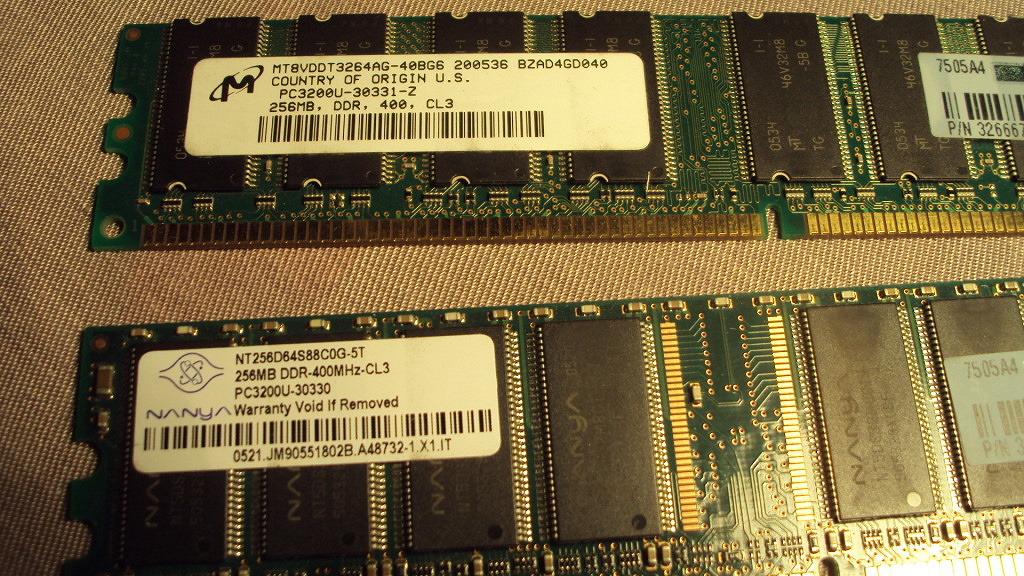 Память DDR 256 Mb в дар (Ломоносов, Санкт-Петербург, Петродворец). Дарудар