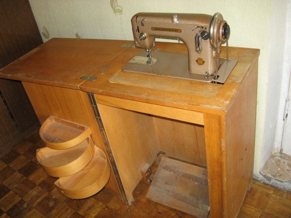 Швейная машинка подольск ножная фото