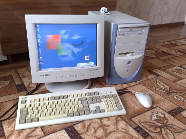 Пк 2000. Компьютер 2000. Старые компьютеры 2000-х. Компьютер Windows 2000.