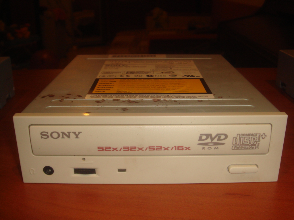 Rw rom. DVD привод Sony. Приводы CD(ROM, R, RW), DVD-R(ROM, R, RW), bd (ROM, R, RW).. DVD +R Sony дисковод. Дисковод Sony mpf520.