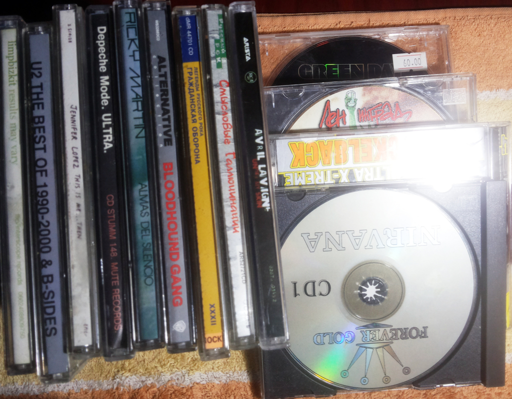Содержит музыку оригинал. Музыкальные CD диски. Аудио СД диск. Музыкальный компакт диск. Компакт диск с песнями.
