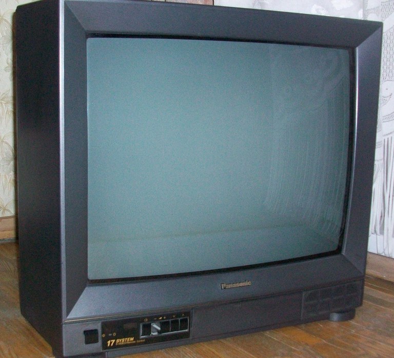 Телевизор 90х. Panasonic TC-21b4r. Телевизор Панасоник 1992 года. Телевизор Шарп из 90х. Телевизор Akai 90-х.