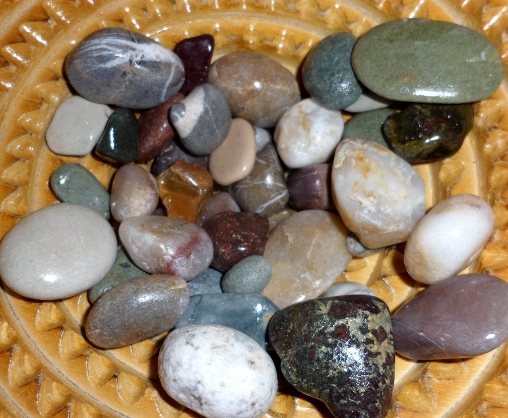 Рандеву камушки. Морские камешки. Морская галька. Морские камушки. Камни черного моря.