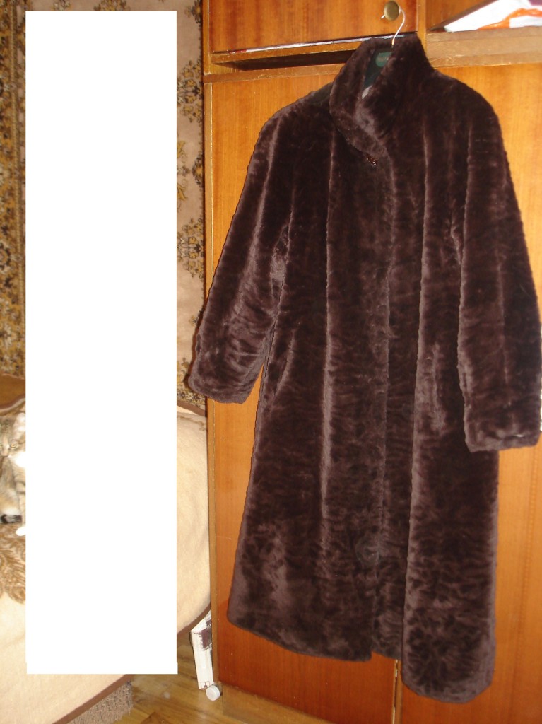 искусственная шуба 54 размер. синтетические шубы больших размеров. искусственные шубы советские даром. искусственная шуба 54 размер. шуба искусственная голубая с капюшоном.