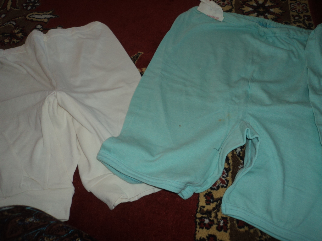 школа панталоны. школа панталоны. панталоны укороченные белые ажур, размер 60. девушки в панталонах с начесом. школа панталоны.