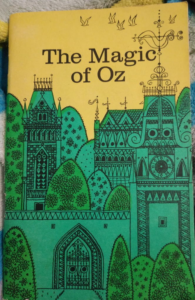 Волшебник оз на английском. The Magic of oz книга. Чудеса страны оз книга. Страна оз на английском. Книга на английском чудеса страны оз.