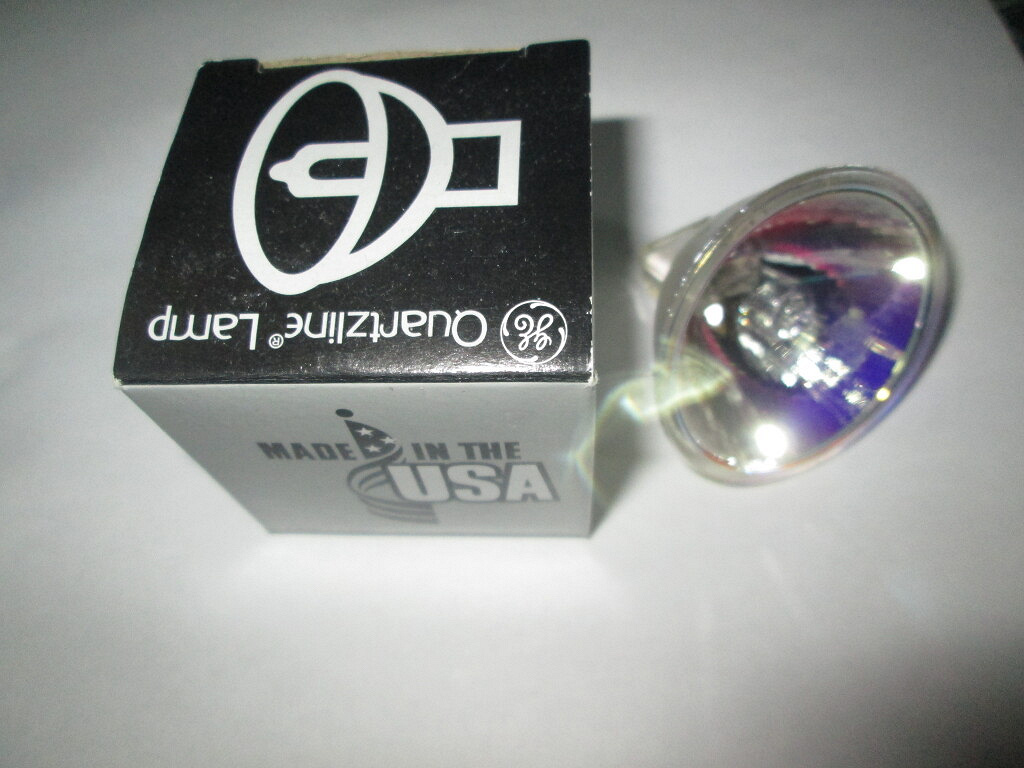 Лампа галогеновая с отражателем ESD 120V 150W. Made in USA. Новая. 2 шт ...