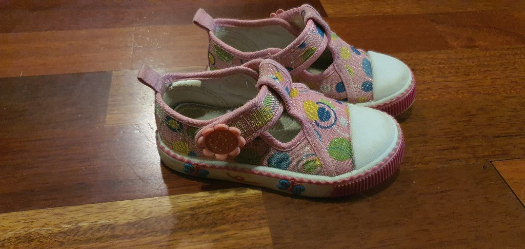 Кеды на девочку 22-23 размер в дар (Москва). Дарудар