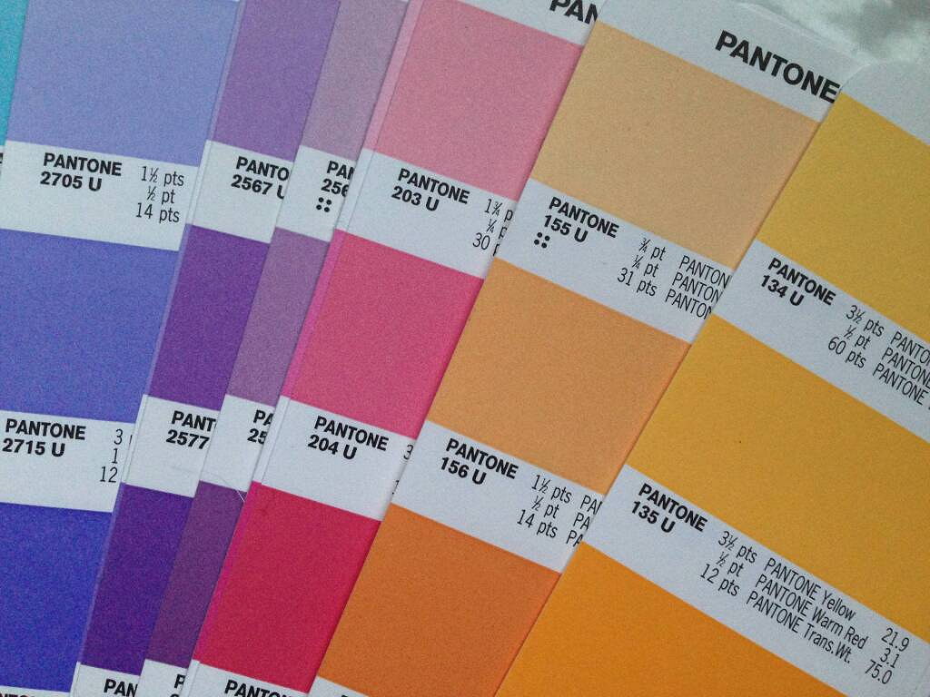 Определить цвет pantone по фото