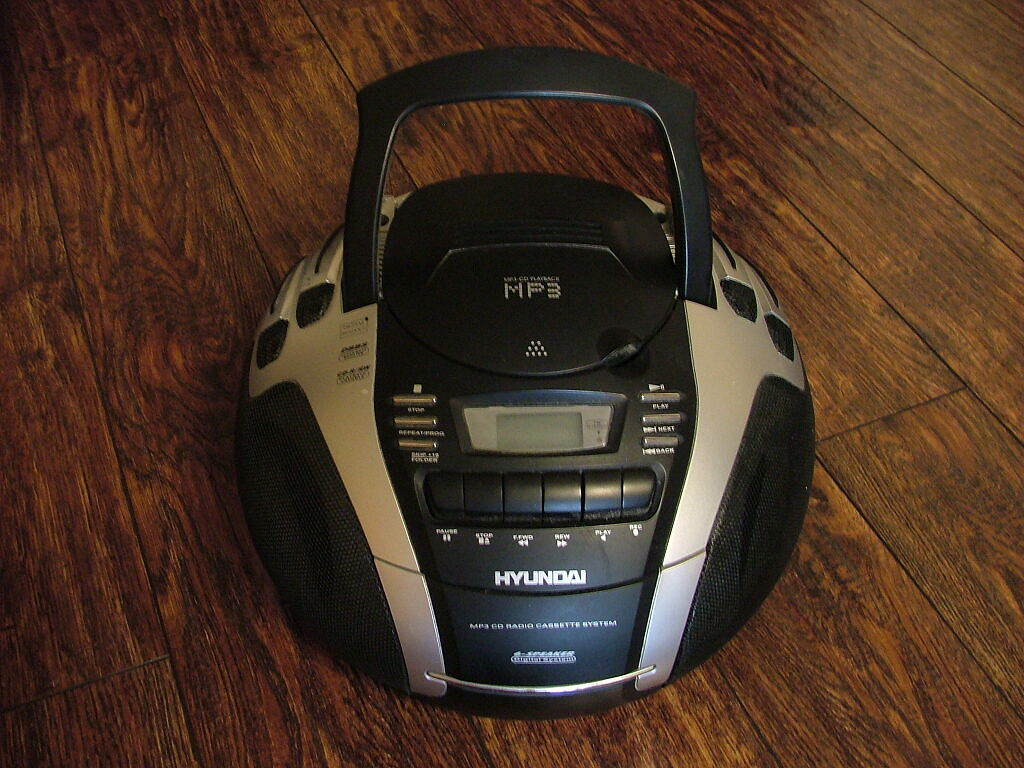Магнитофон hyundai. Кассетный магнитофон Hyundai h 1004. Аудиомагнитофон Hyundai н-1411\. Магнитола Hyundai h-1416. Магнитофон кассетный Hyundai.