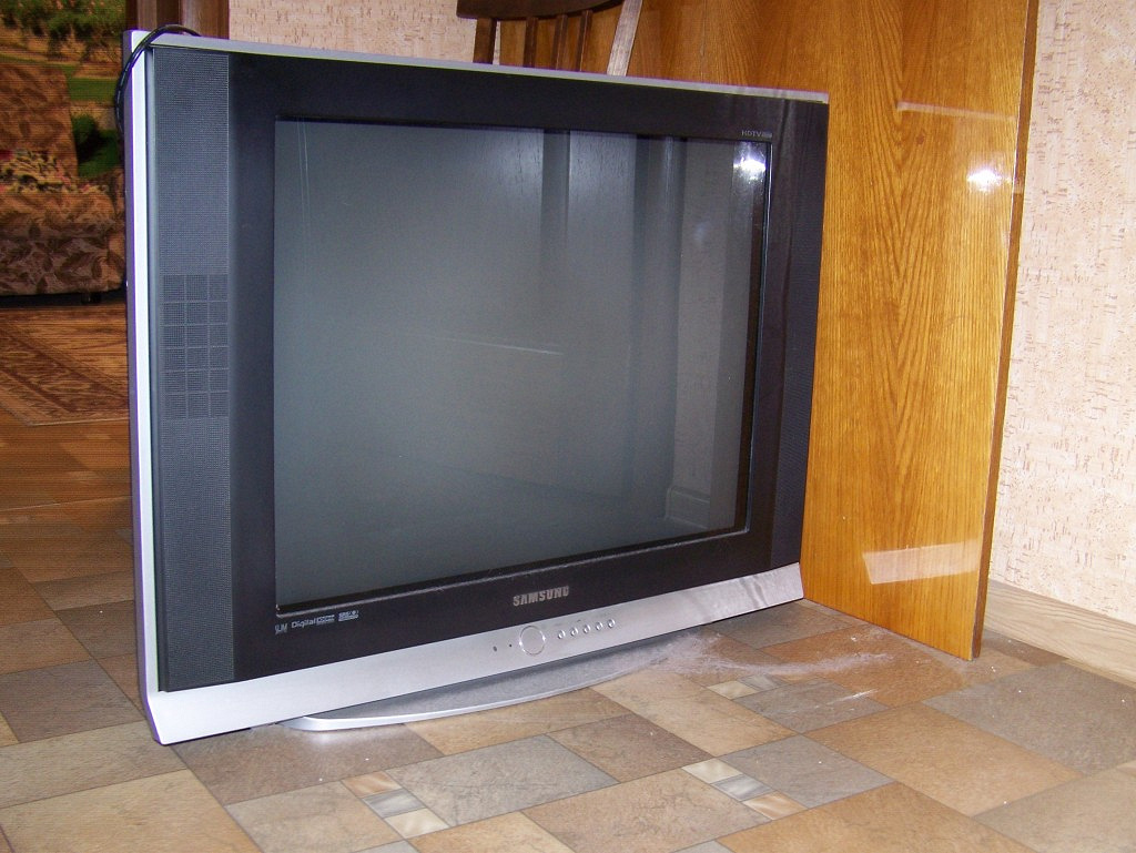 Купля продажа телевизоров. Телевизор Samsung 29z40. Телевизор самсунг 2007 года. Телевизор самсунг 2007 года 30”. Телевизор Samsung 1992.