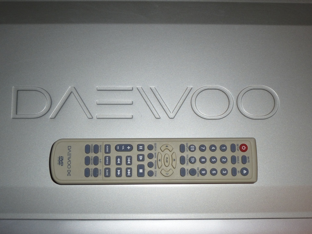 DVD Плеер DAEWOO DV-1200S в дар (Москва). Дарудар