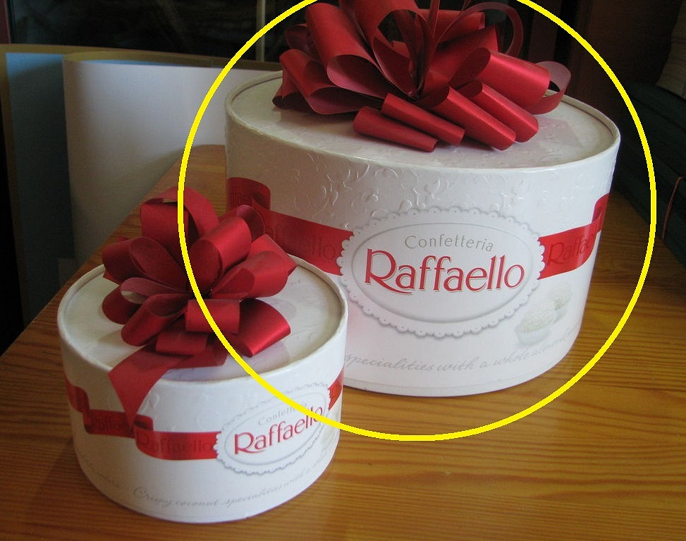 Торт в форме коробки рафаэлло