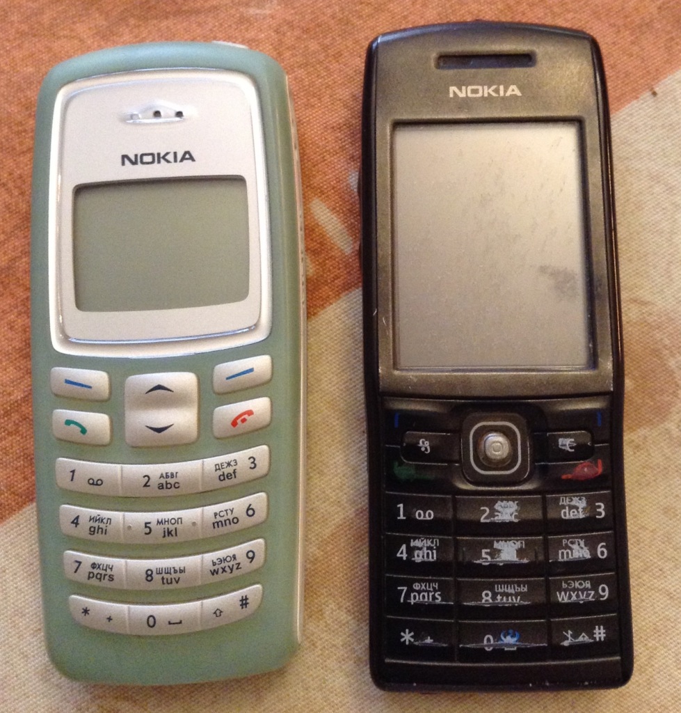 Фото старого нокиа. Нокиа 2100 старый. Nokia Старая модель 9800. Nokia model 2003. Нокиа кнопочный 2100.
