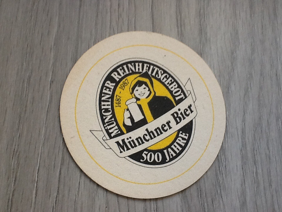 Подставки под пивные. Бирдекель это подставка. Подставки под пивные. Подставки под пивные бокалы. Подставка под чашку из фанеры.