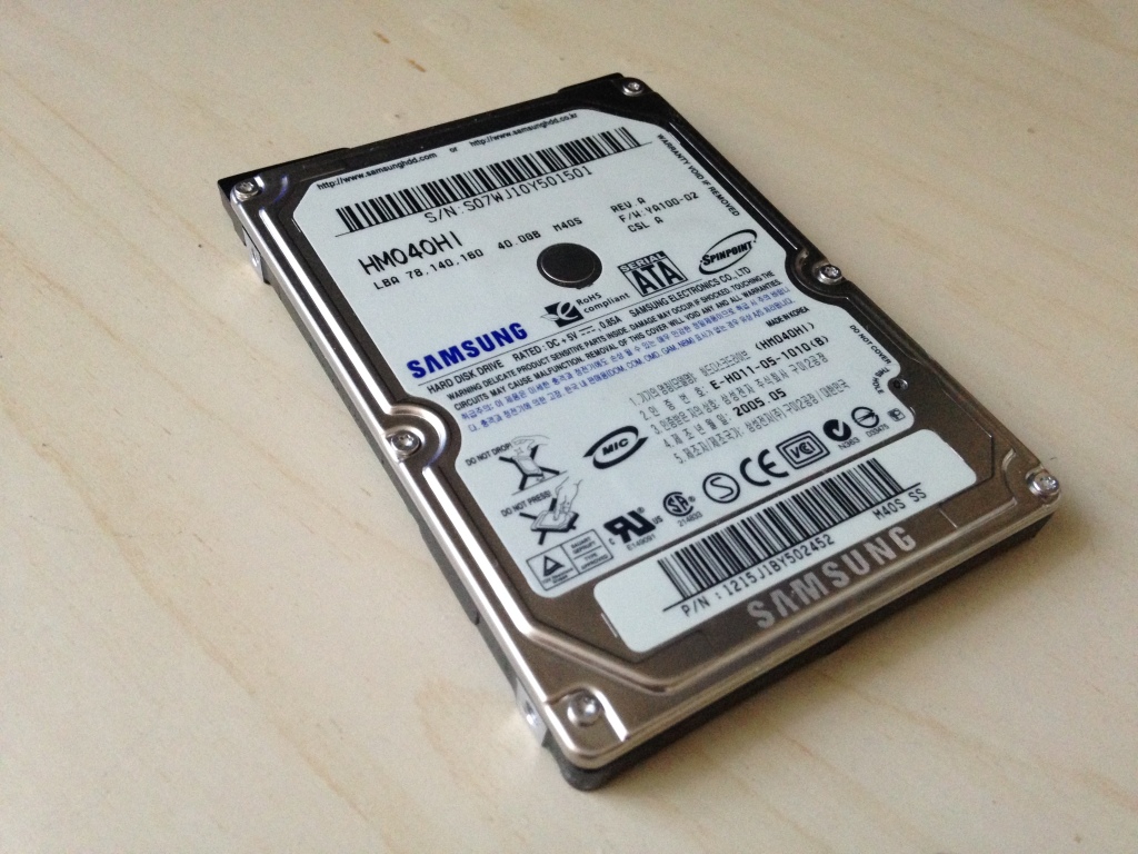 Жесткий диск самсунг. HDD 40 GB. Жёсткие диск компьютер 40 ГБ. Внешний HDD Samsung Pleomax uhd25 40 ГБ. Кассета компьютерная 40гб.