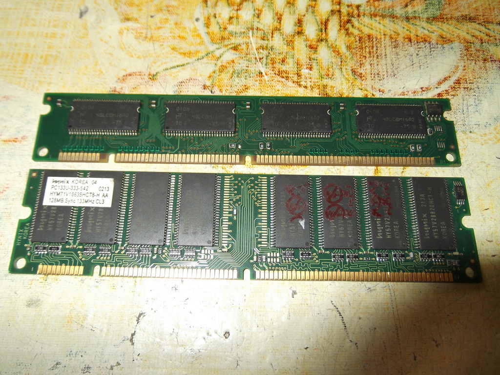 Оперативная память sdram. DIMM SDRAM Оперативная память. PC 133 Оперативная память. Pc133u. NCP BGA SDRAM DIMM.