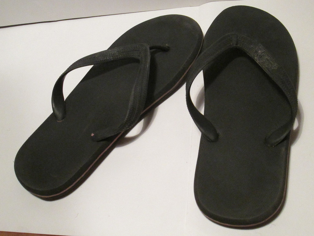 Сланцы для работы. Сланцы crocs crocband. Сланцы на замке. Сланцы gino lapis. Сланцы bm1661.