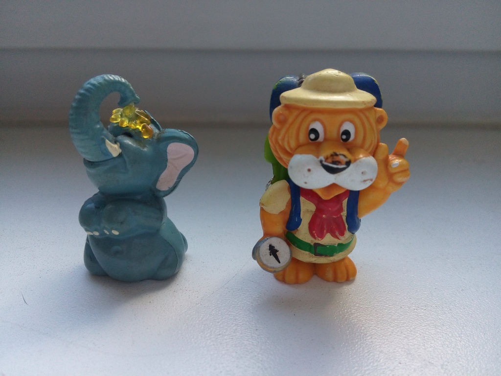 Старый киндер. Коллекция киндер-смурфик -повар. Чудеса киндер стар. Киндер стар минуса. Киндер стар минуса.