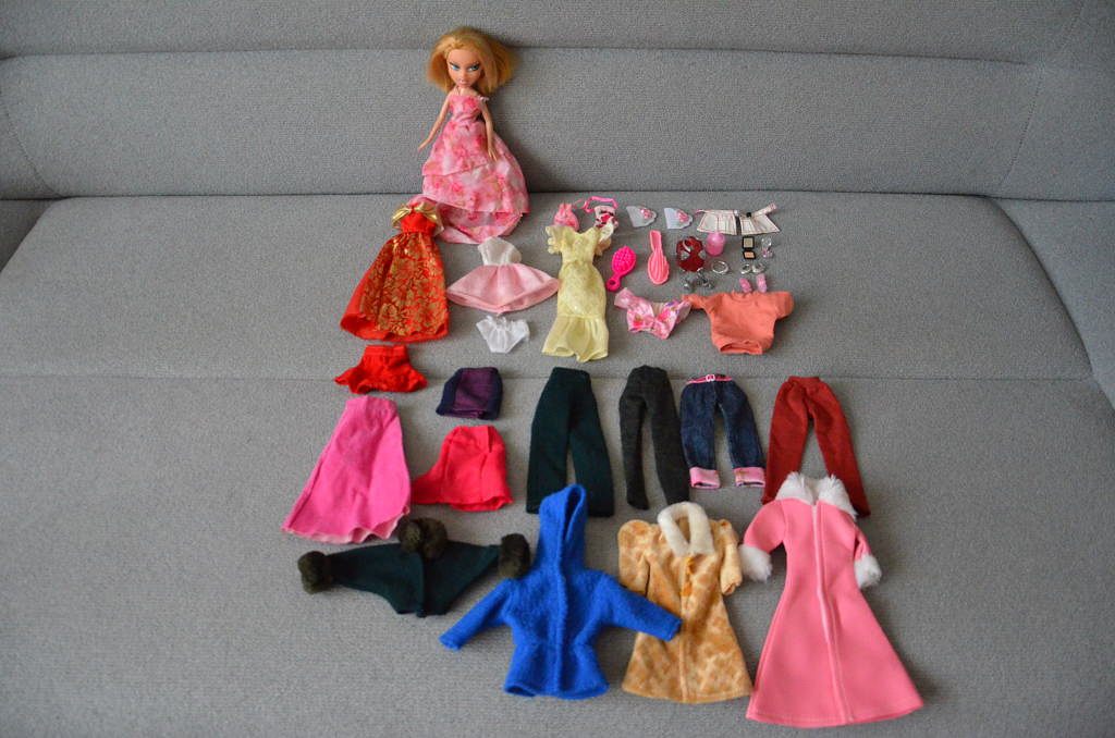 Кукла меняет одежду. Барби в современном стиле. Barbie doctor 1964. Кукла меняет одежду. Куклы 2018.