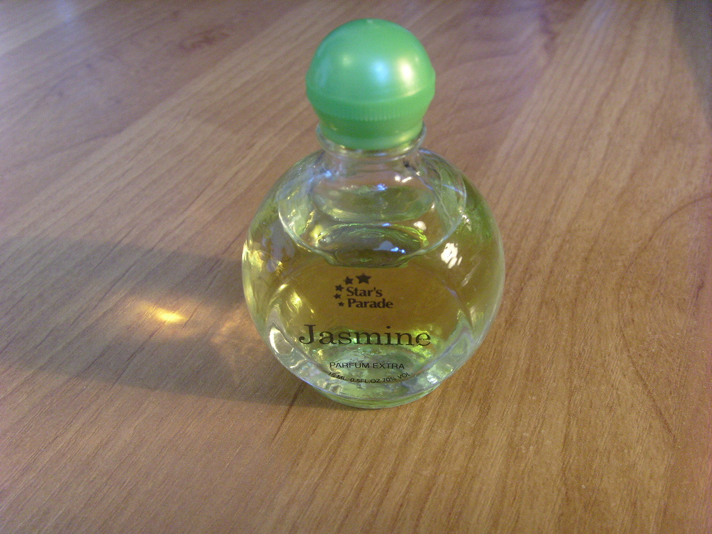 Духи даром. Духи даром. Туалетная вода дарудар. Реплика духи 30 мл. Даре духи.