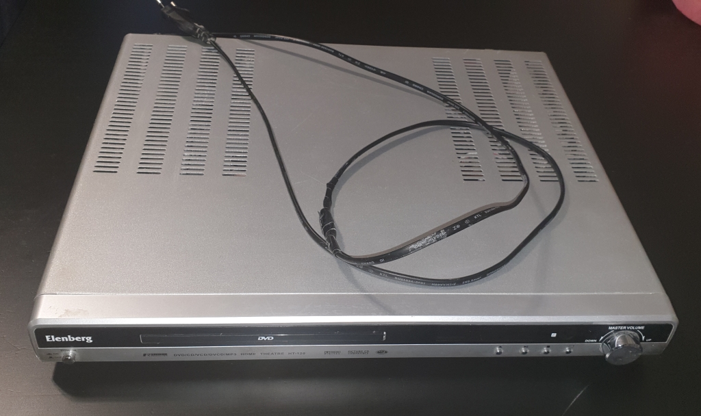 Elenberg 2420 плеер двд. Elenberg 2420 плеер двд. Elenberg dvd плеер с караоке. эленберг двд плеер. двд плеер elenberg.