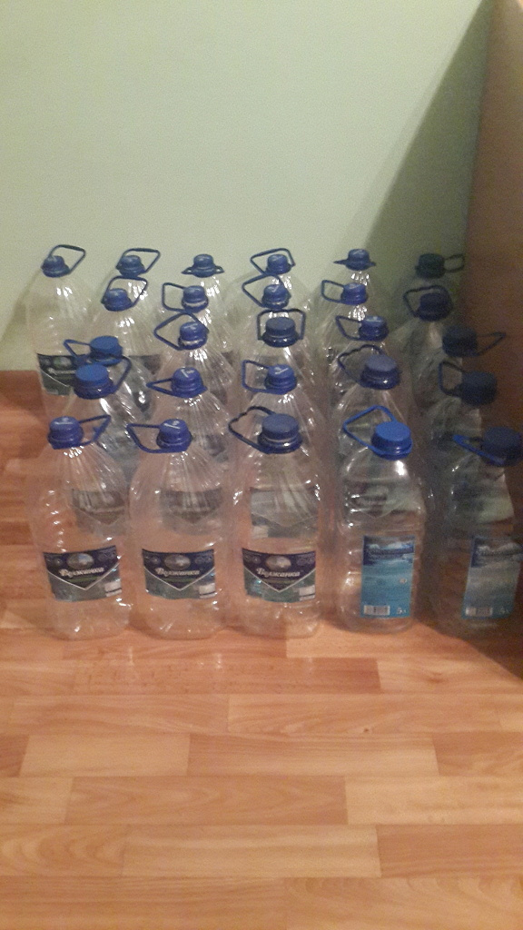 гиря из бутылки 5 литров. бутылка пэт 5л. бутылка пэт 5л. 5 литровая баклажка пустая. пэт баклажки 5л.