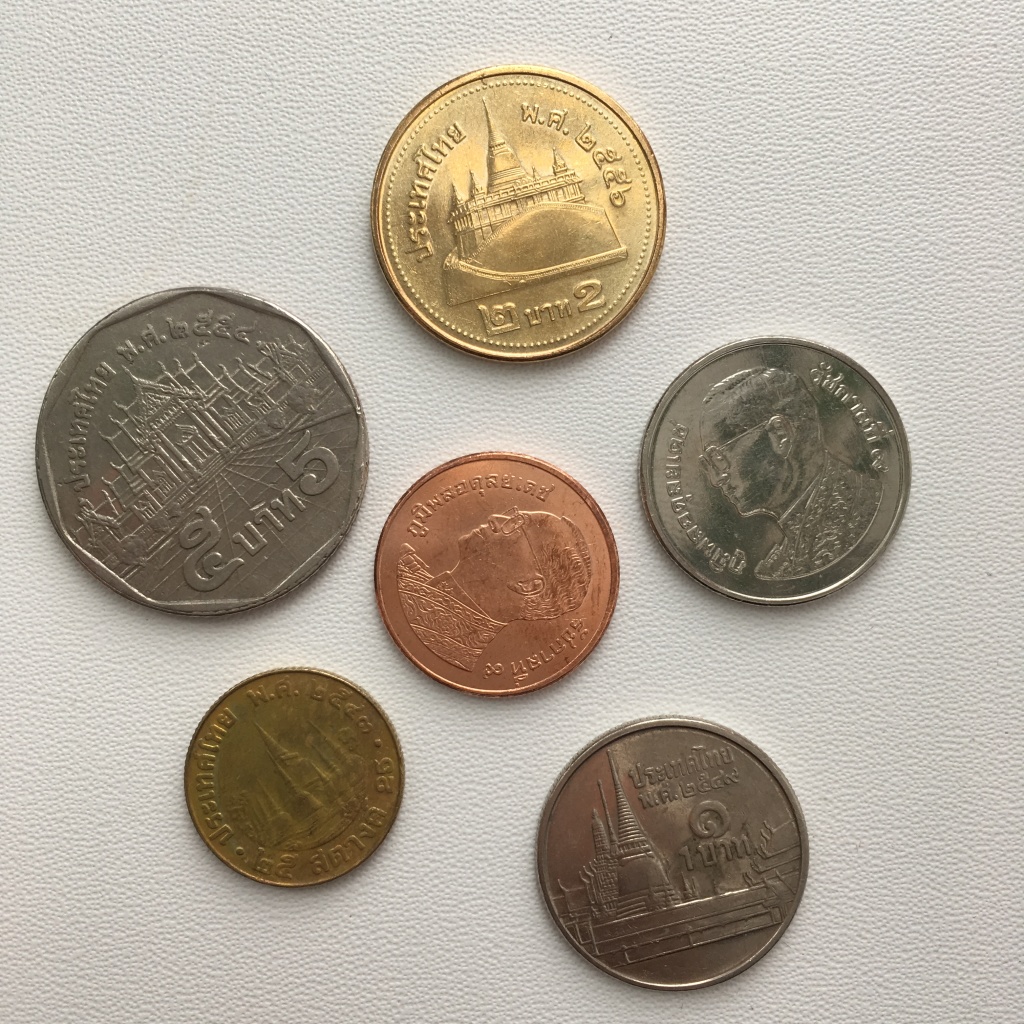 3 бата в рублях. Тайский бат монета. 100 Бат монета. Монеты баты номинал. Монета бат Таиланд.