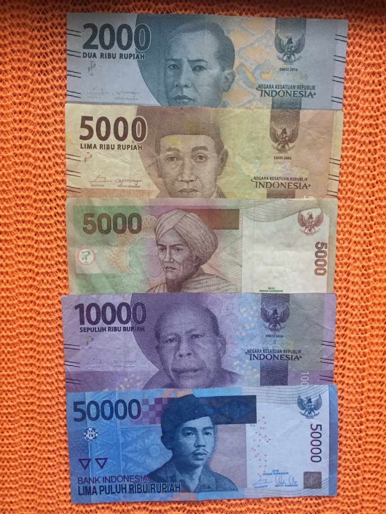 Idr в рублях. Индонезийская рупия. Валюта Индонезии. Индонезийская рупия валюта. Индонезийские рупии в рубли.