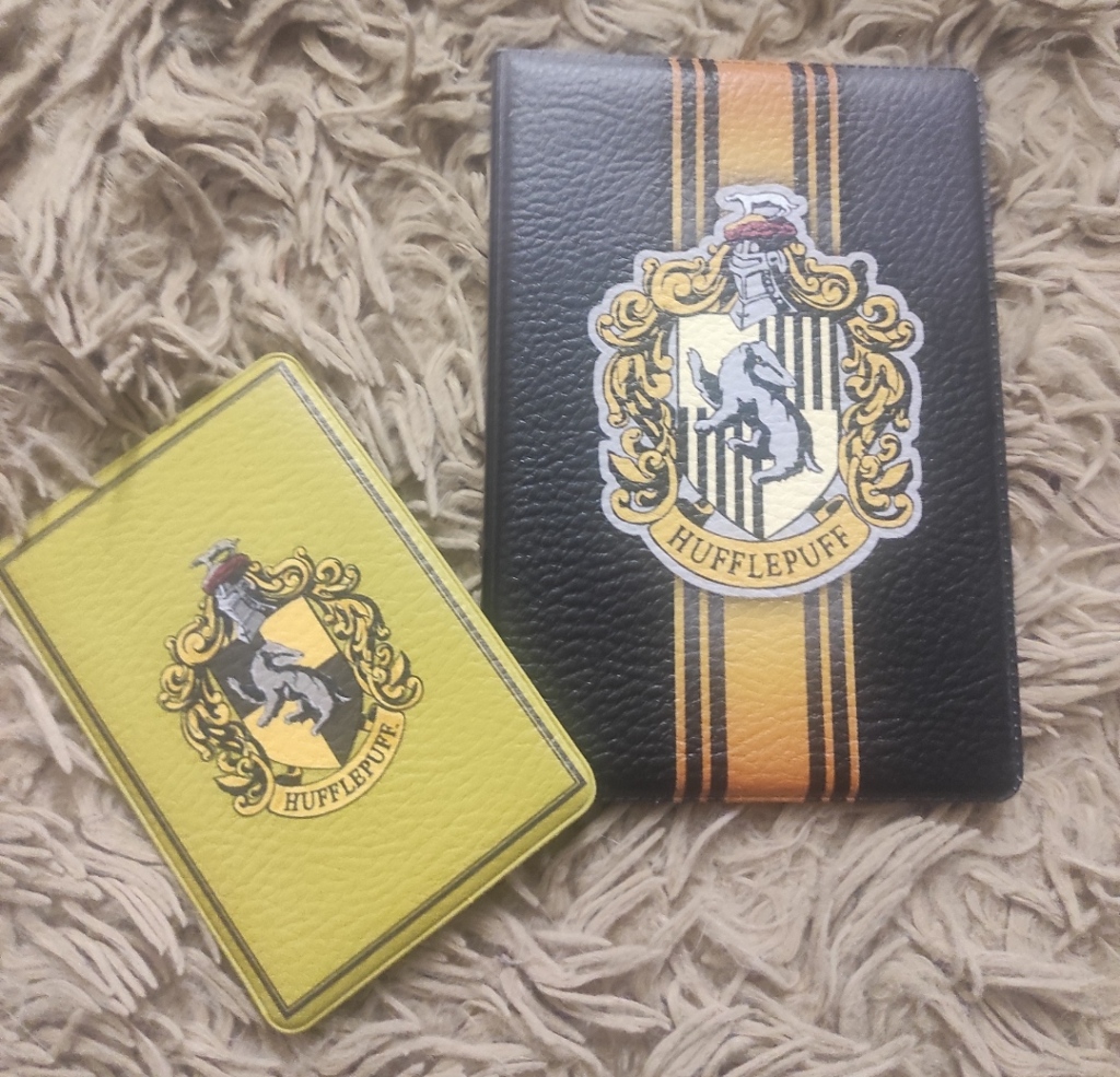 Атрибутика Гарри Поттер. Факультет Хаффлпафф (Hufflepuff) в дар ...
