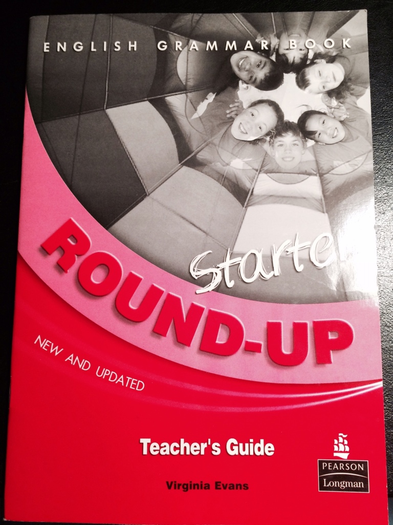 Round starter pdf. Ученик английского.Raund up. Учебник английского Round up. Round up Starter учебник. Английский книга Round-up Starter.