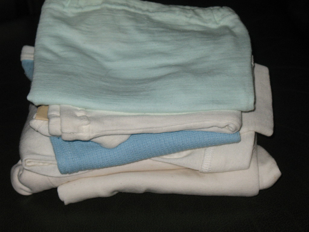 Запыленное пальто и клетчатые панталоны. Верхняя одежда в стиле гранж. Клетчатые панталоны отцы и дети. Запыленное пальто и клетчатые панталоны. Ив монтан панталоны.