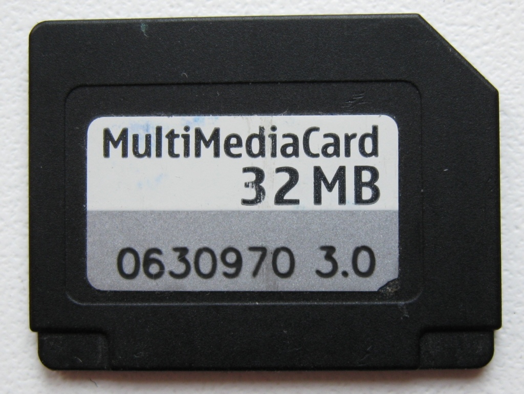 Mmc. Multimedia Card (MMC). MMC (Multimedia Card) карты памяти. Карта памяти Apacer Multimedia Card 32mb. Multimedia Card MMC Siemens.