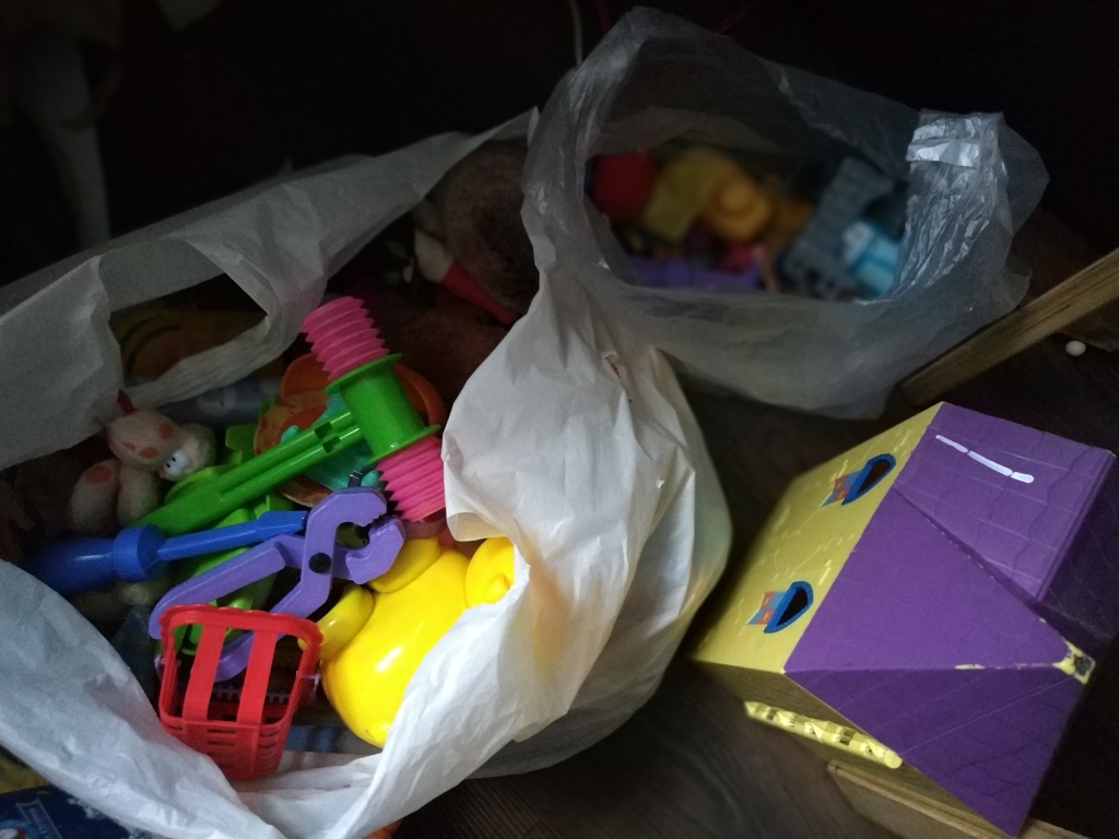 Пакет игрушек картинка