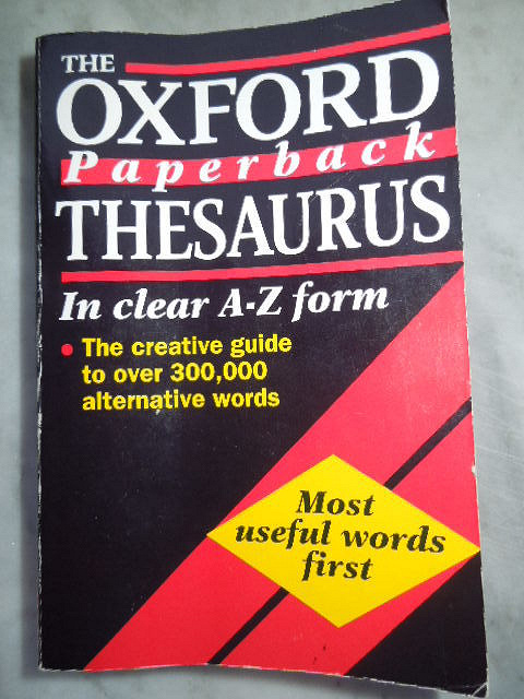 Oxford thesaurus. Oxford Paperback Thesaurus. Oxford first Thesaurus. Book New Dictionary and Thesaurus Oxford. Little Oxford Thesaurus.