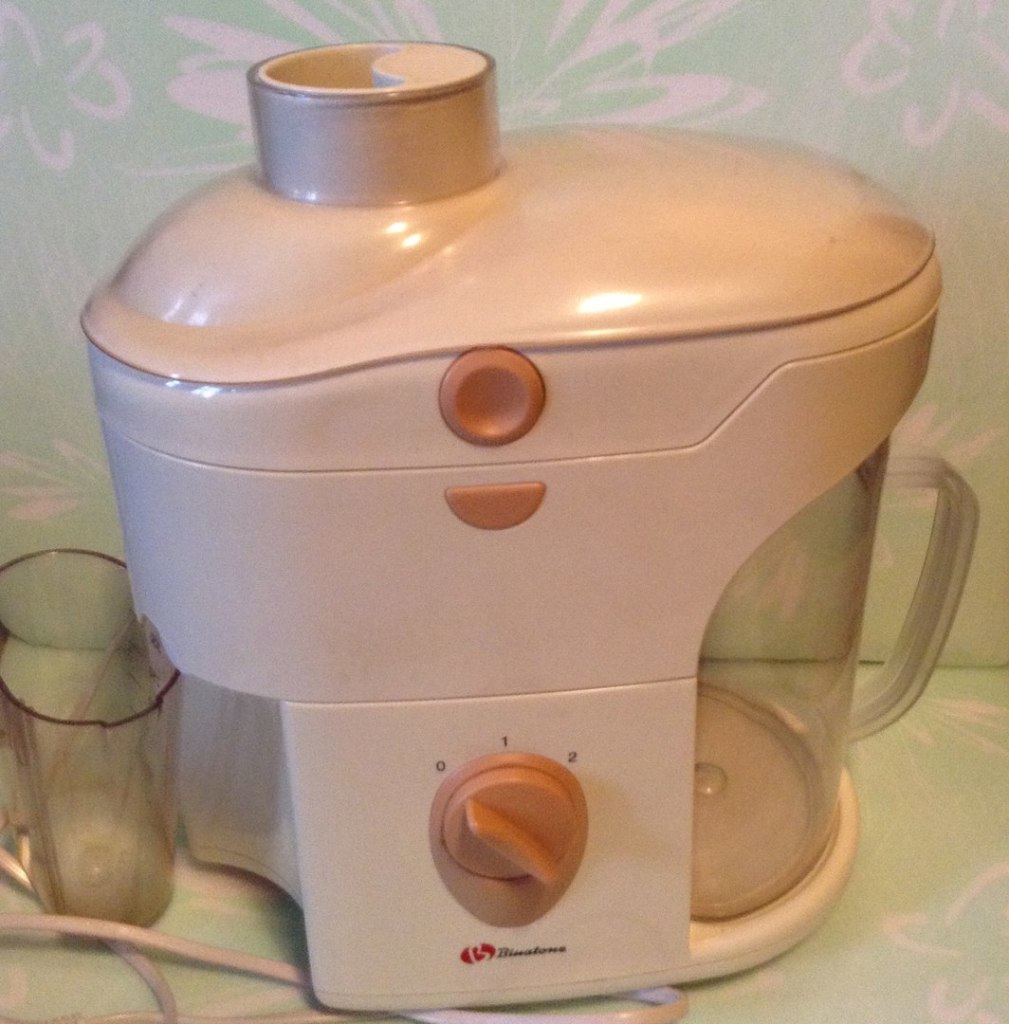 Binatone hm 0201. Graetz gr 3070 соковыжималка. Бинатон техника. Соковыжималка binatone je-800. Nikai электрический чайник nk744p.