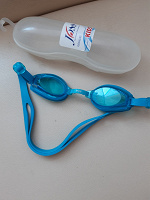 Отдается в дар Детские очки для плавания.
