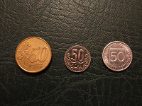 Отдается в дар Три монеты по 50