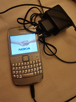 Отдается в дар Телефон Nokia E6-00