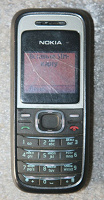 Отдается в дар Телефон Nokia 1208 (крышка плохо держится)