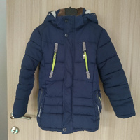 Отдается в дар Куртка на 6-7 лет зимняя (2 фото)